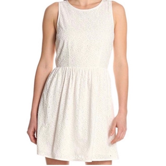 Joie Soleil White Boho Eyelet Lace Sleeveless Mini Dress | Size XS - Picture 2 of 11